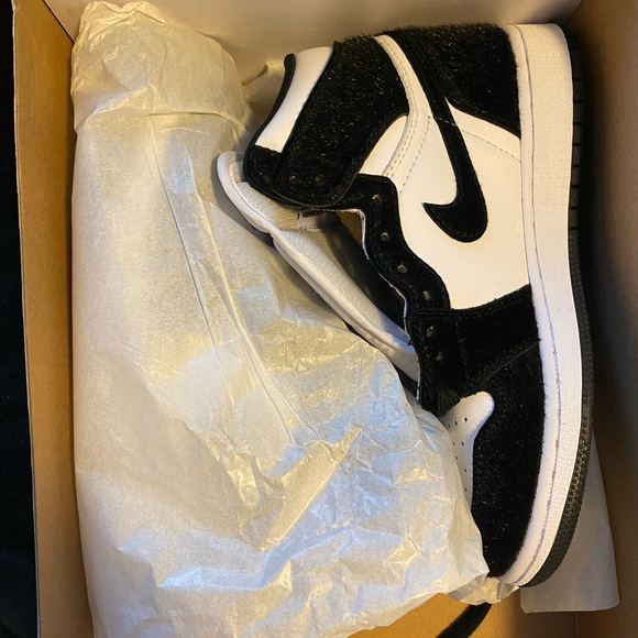 Air Jordan Panda.NOT FOR SALEJust sold at Mercari - Picture 2 of 4